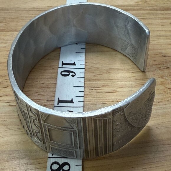 Silver Tone Cuff Bracelet Art Deco, Southwestern, Artisan, Hammered, Chunky - Picture 9 of 9